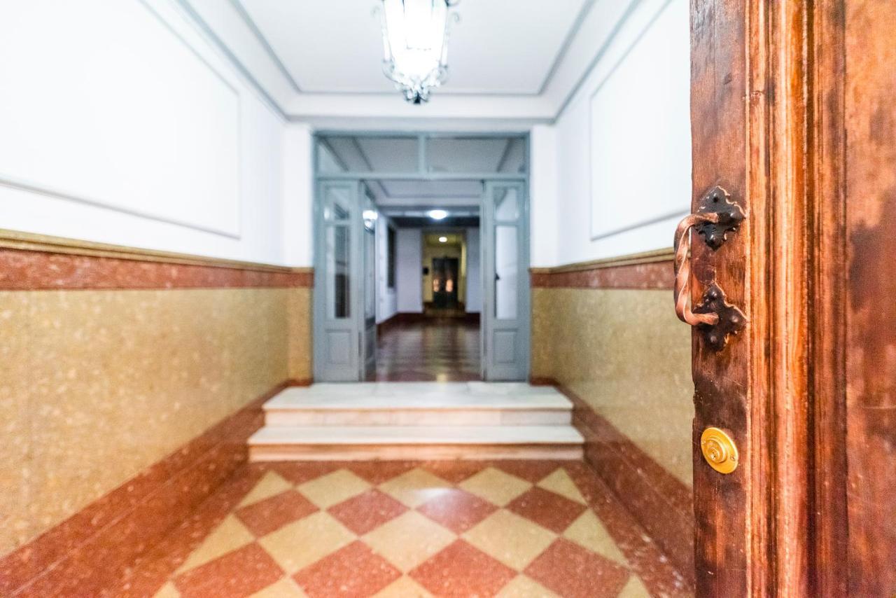 Wekey Homes San Miguel Con Patio, Centro Ciudad غرناطة المظهر الخارجي الصورة