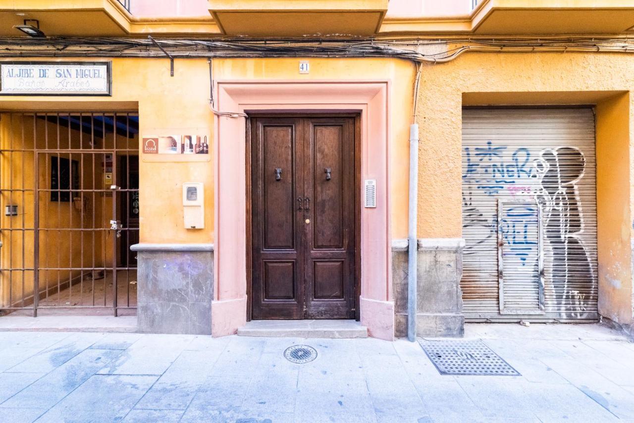 Wekey Homes San Miguel Con Patio, Centro Ciudad غرناطة المظهر الخارجي الصورة