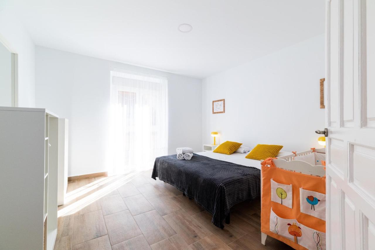 Wekey Homes San Miguel Con Patio, Centro Ciudad غرناطة المظهر الخارجي الصورة